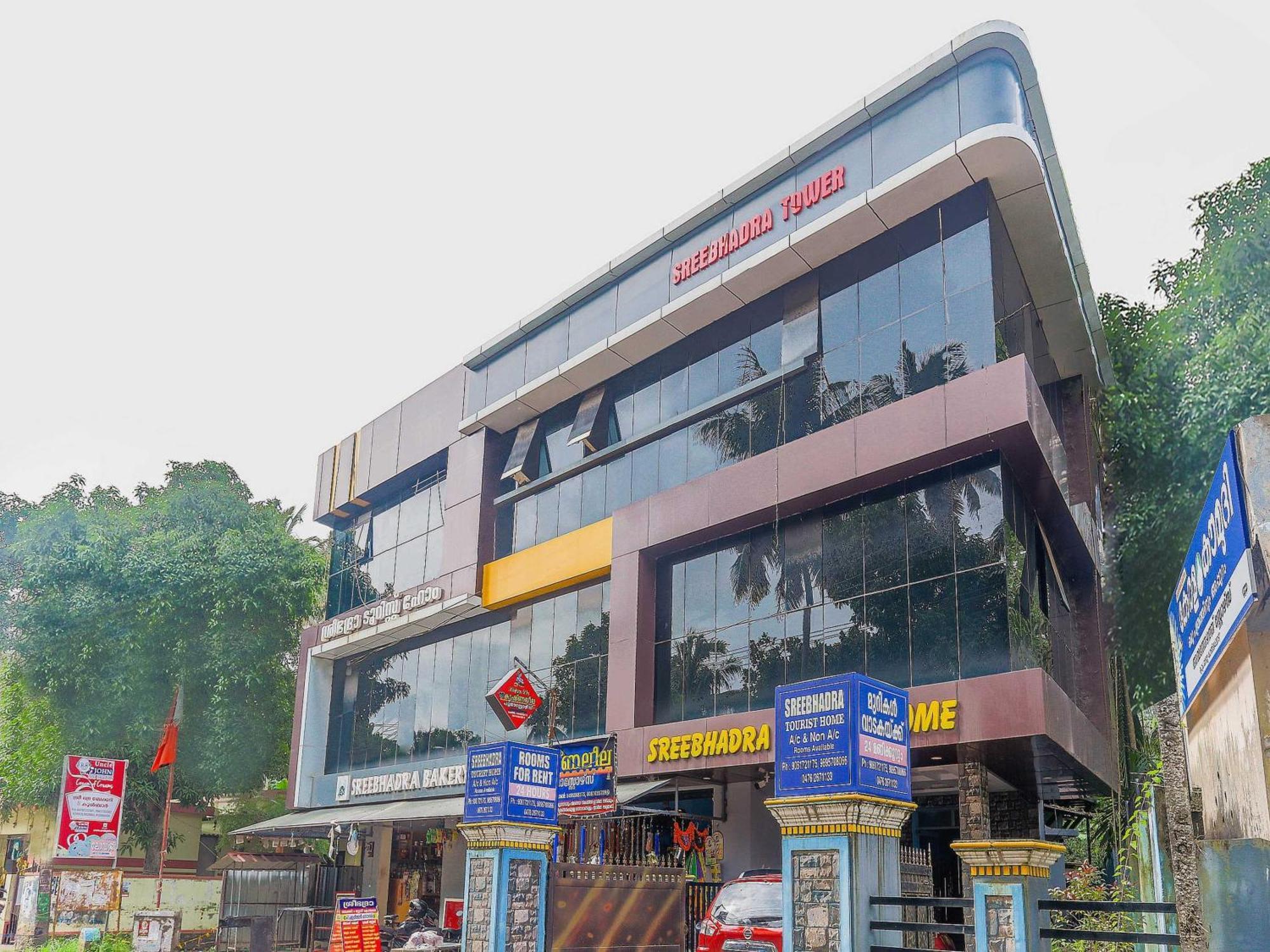 Hotel O Sree Bhadra Tourist Home Coulão Exterior foto